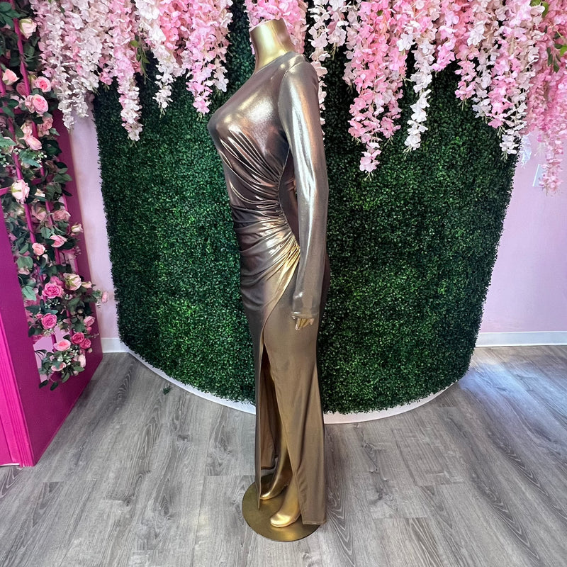 24 Kt.: A Stunning Maxi Dress Featuring a Sultry Thigh-High Split.